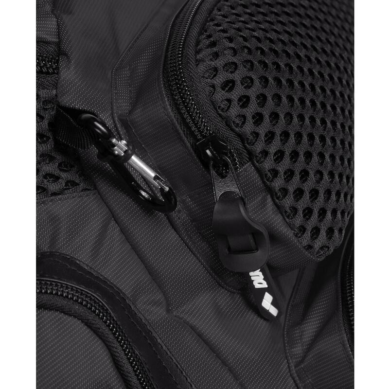 Arena Rugtas 45L One Go Zwart