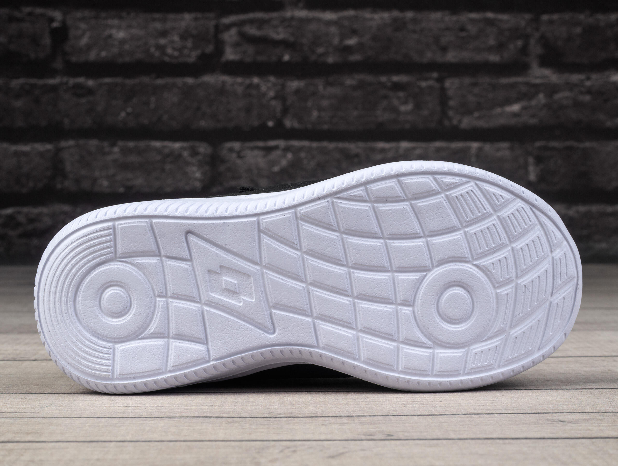 Buty dziecięce sportowe Lotto CONNECT K 5/7