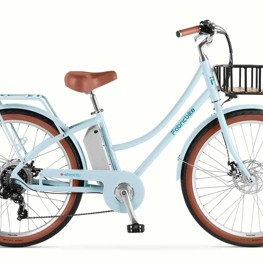 E-Stepcity Electric Bike - 250W, 36V, 60 km Range, Shimano 7Speed. Blue F/Basket