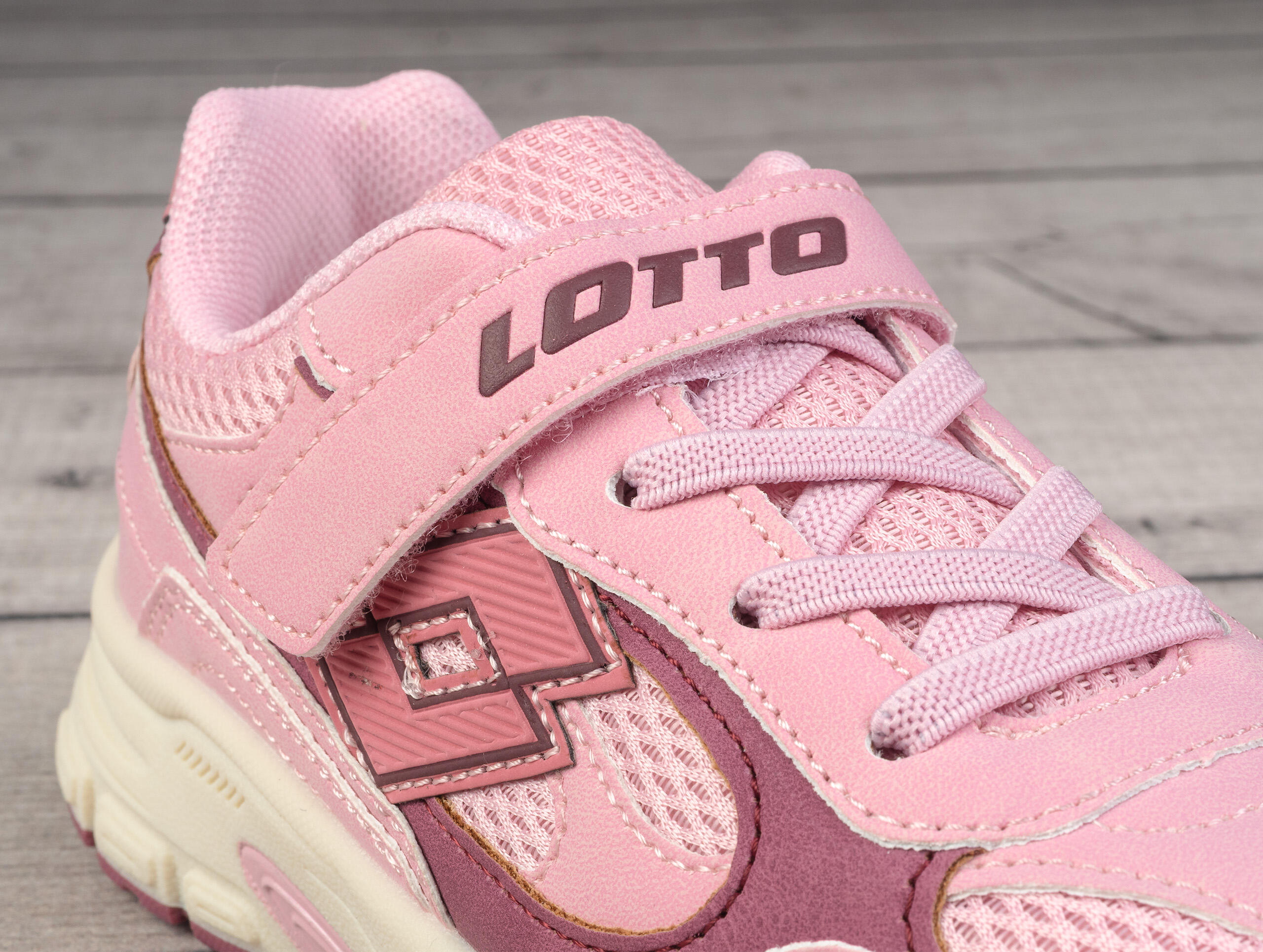 Buty dziecięce sportowe na rzep Lotto FLOWTIV K 6/7