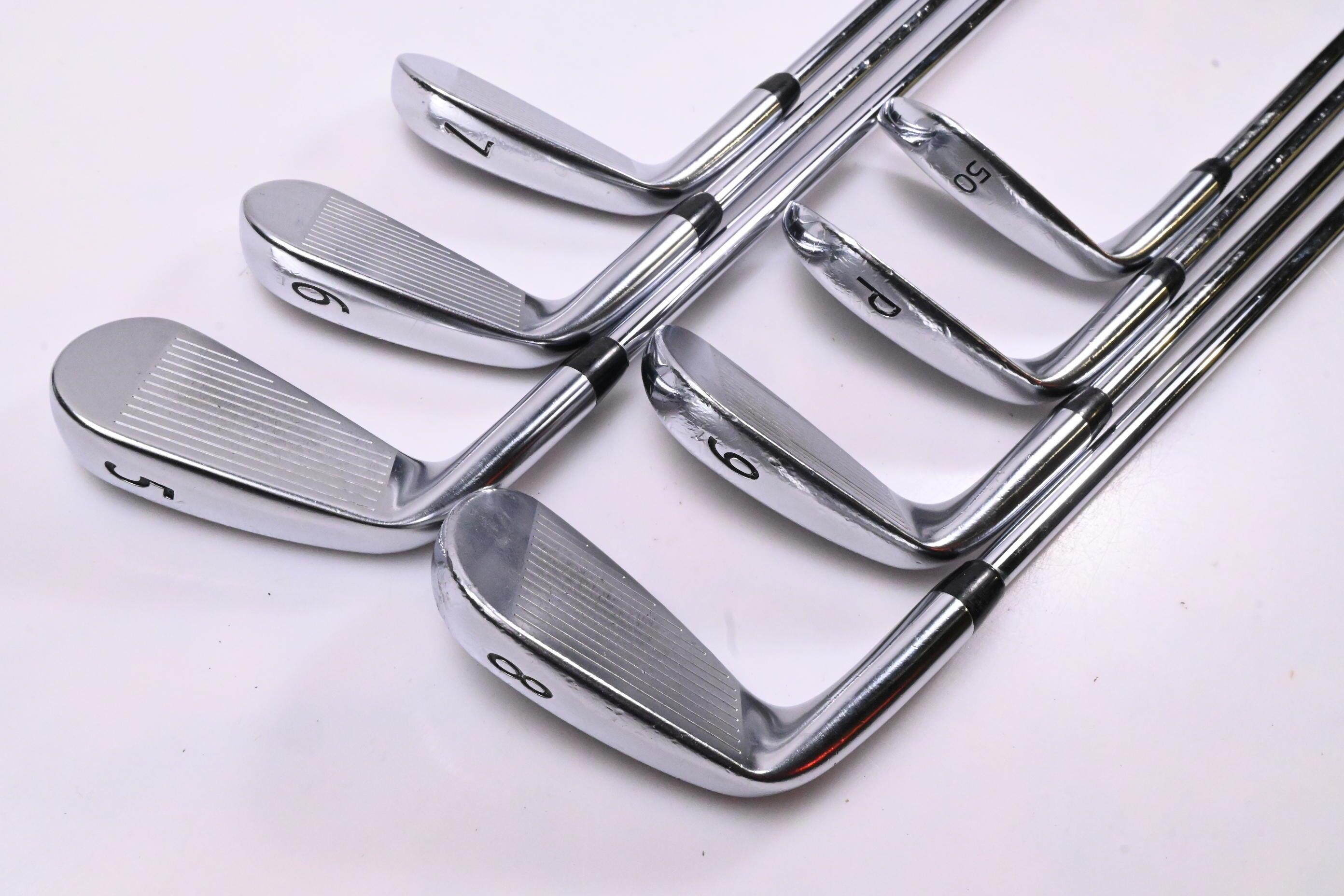 Titleist 718 AP2 Irons / 5-PW+50° / Regular Flex AMT Red R300