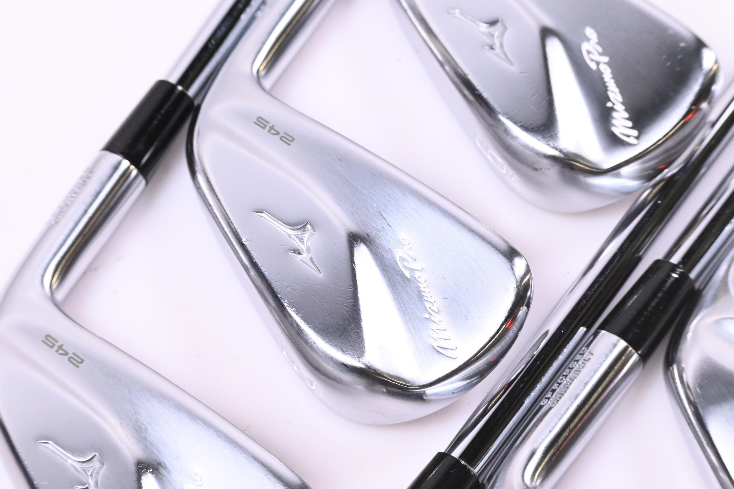 Mizuno Pro 245 Irons / 4-PW / Regular Flex Dynamic Gold Mid 100