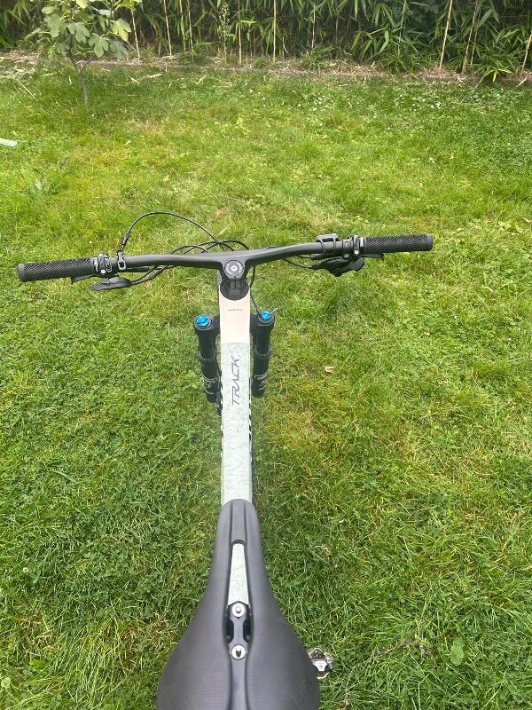 Tussen Particulieren - Megamo track 10 mountainbike (2025) 6/6