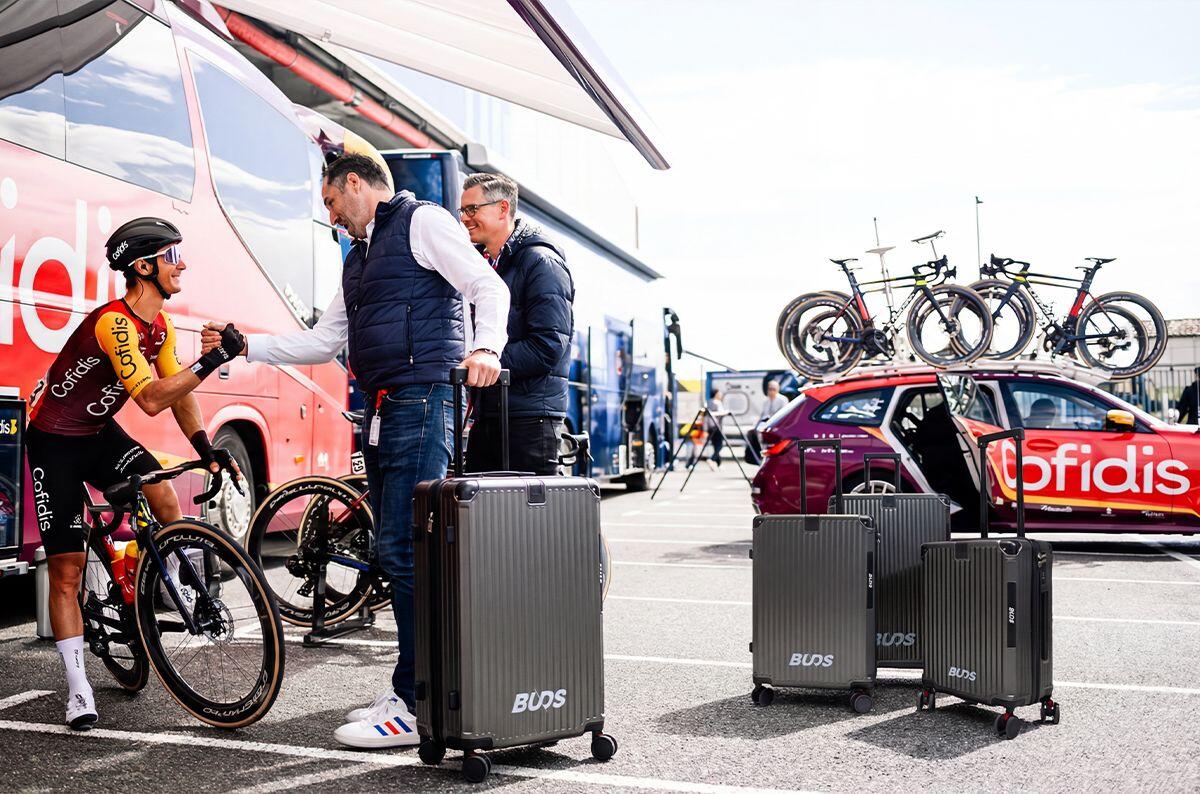 Set de 3 valises rigides de voyage à roulettes 2/7