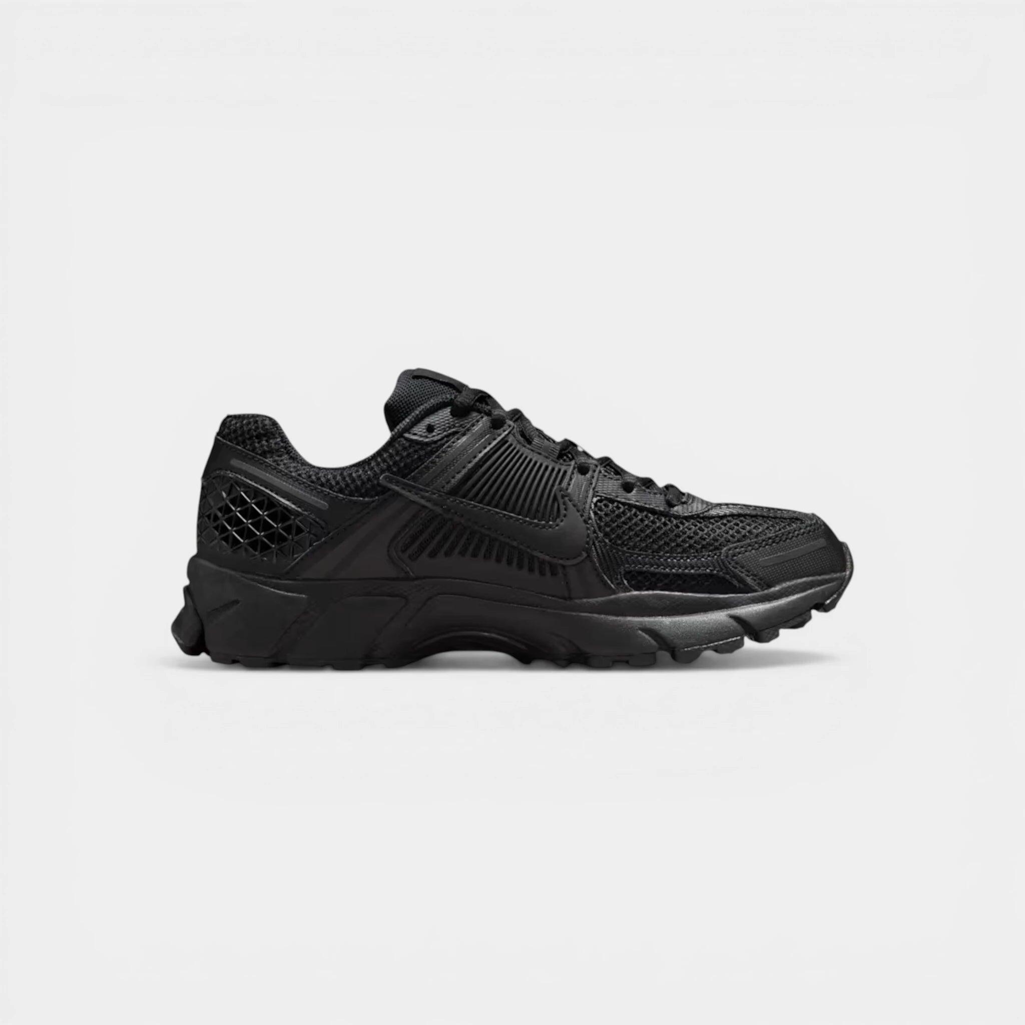 Nike Vomero 5 Black (GS) 1/3