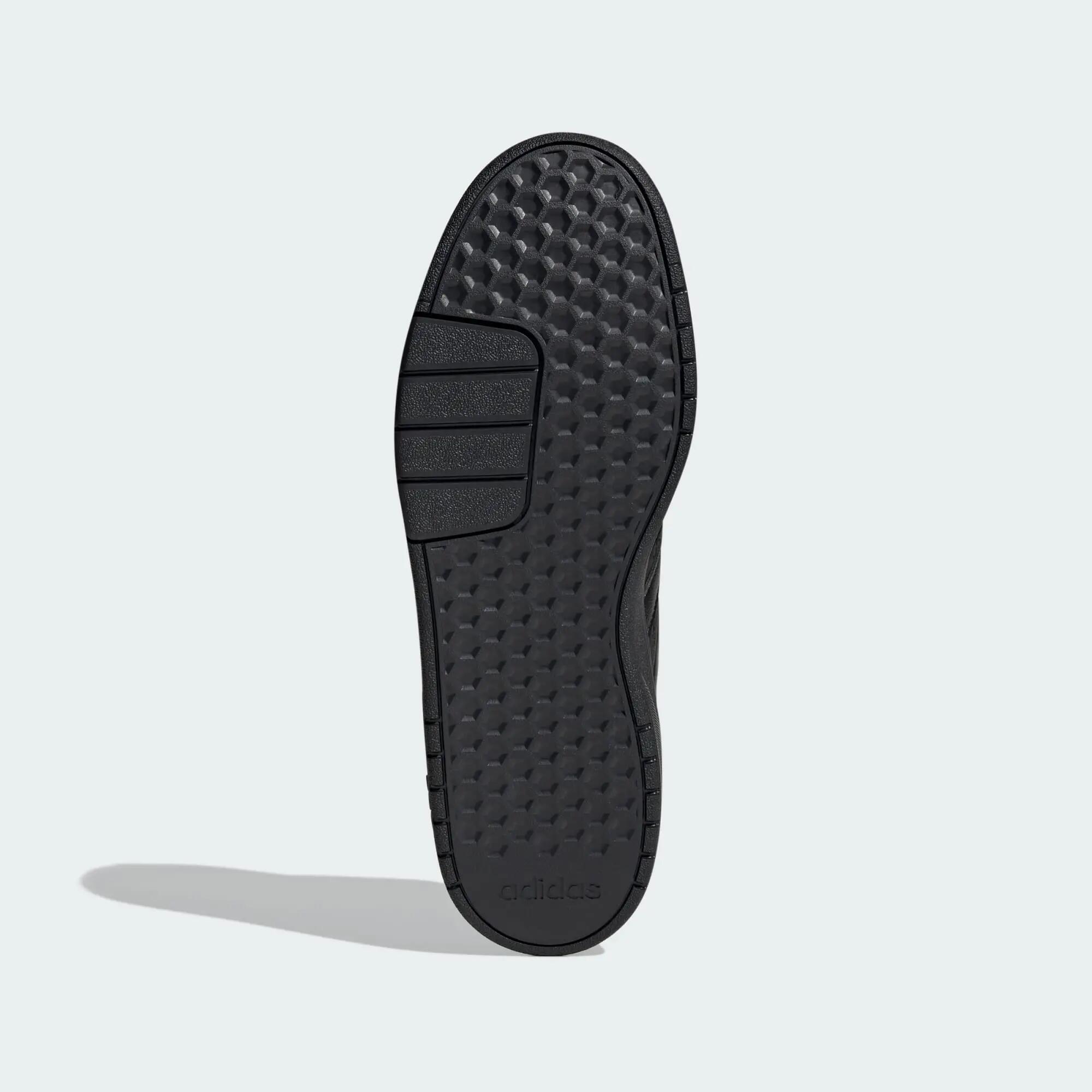 CHAUSSURE COURTWAVE 8/15