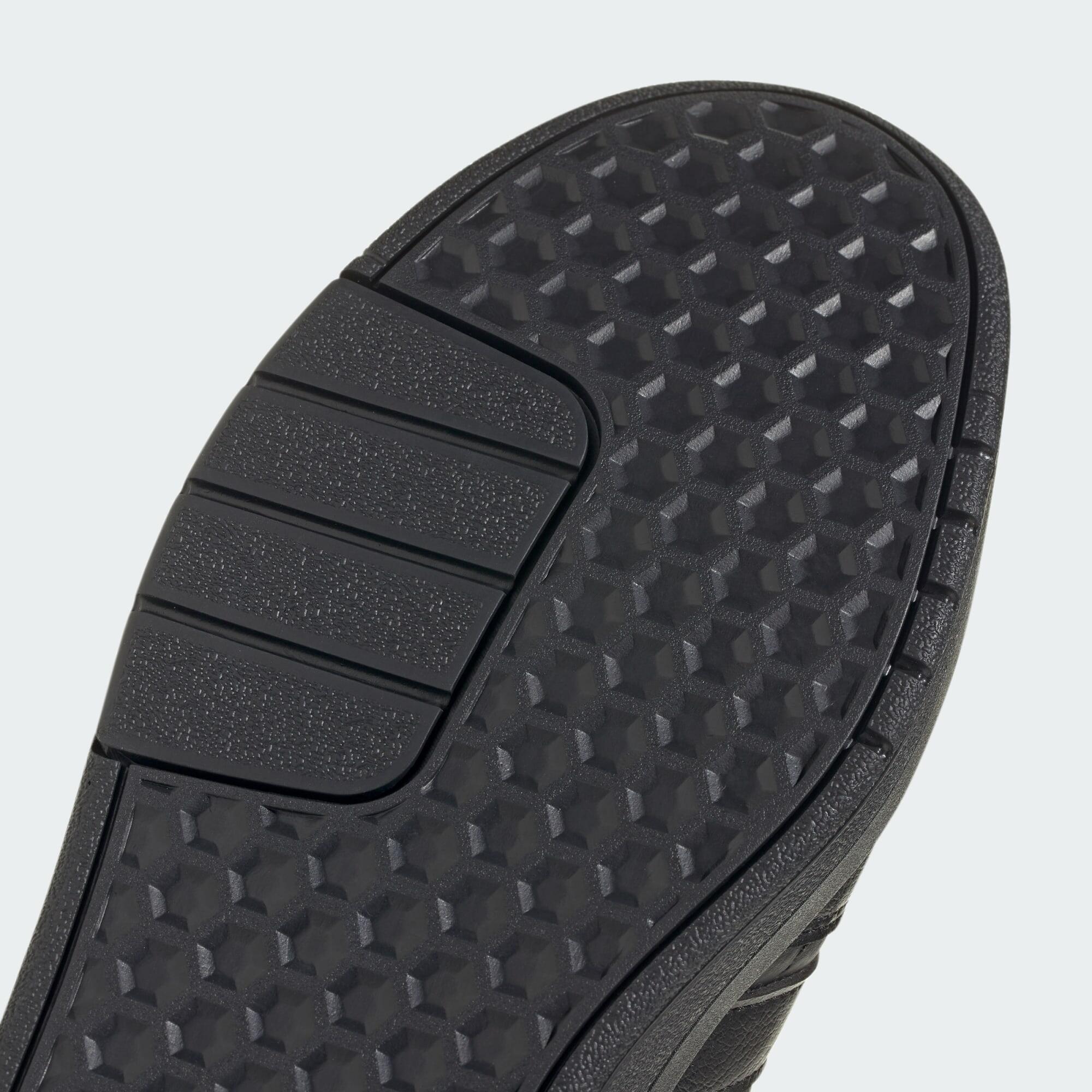 COURTWAVE SCHOENEN 5/7