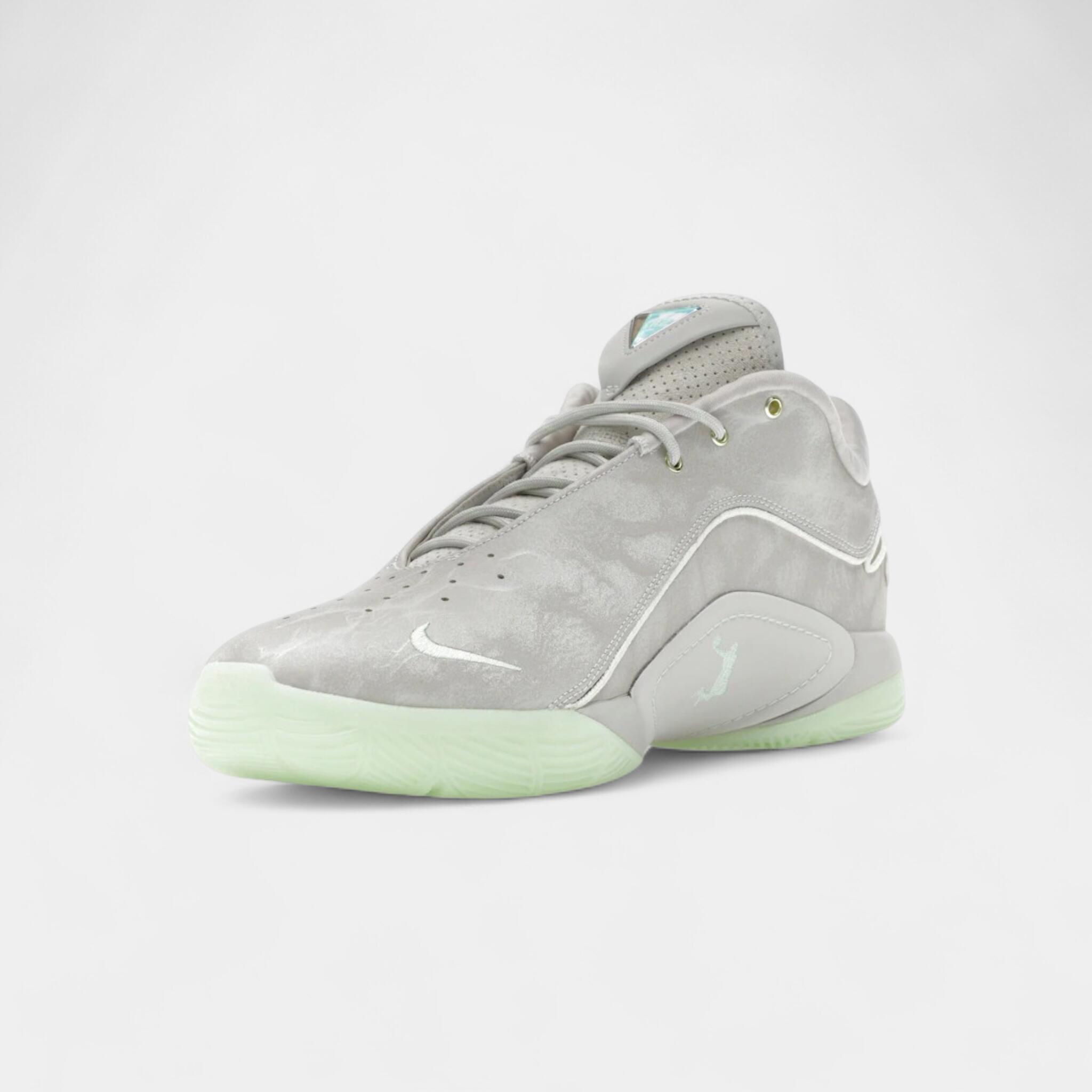 Nike LeBron 22 Dunkman (Translucent Outsole) 3/5