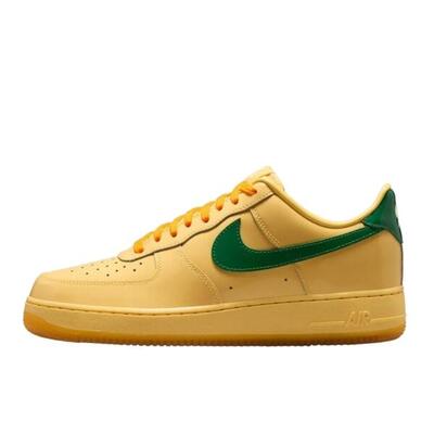 Schoenen air force 1 low patent leather topaz gold pine green
