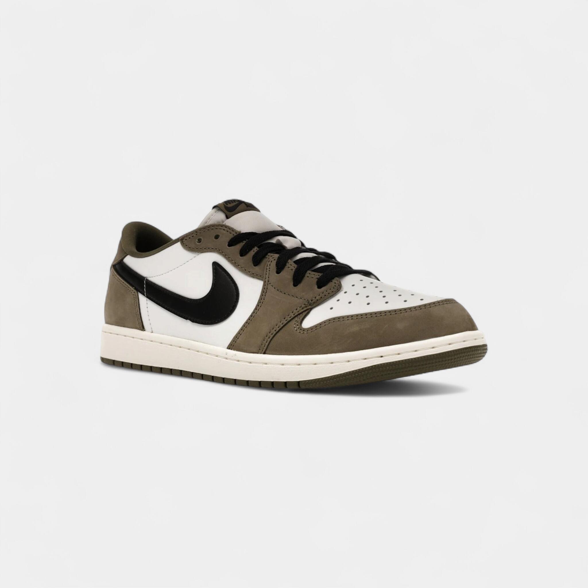 Jordan 1 Retro Low OG Medium Olive 2/4