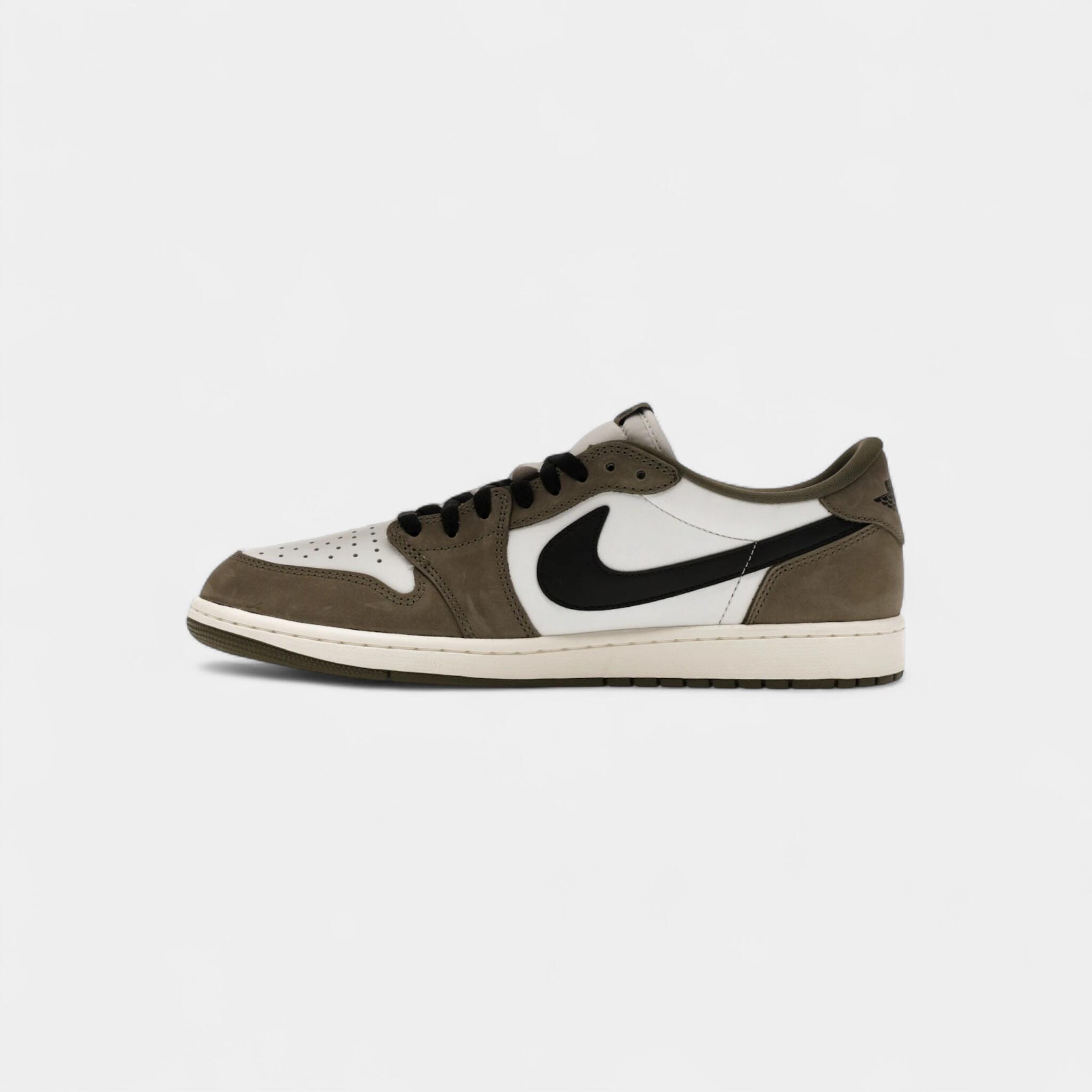 Jordan 1 Retro Low OG Medium Olive 4/4