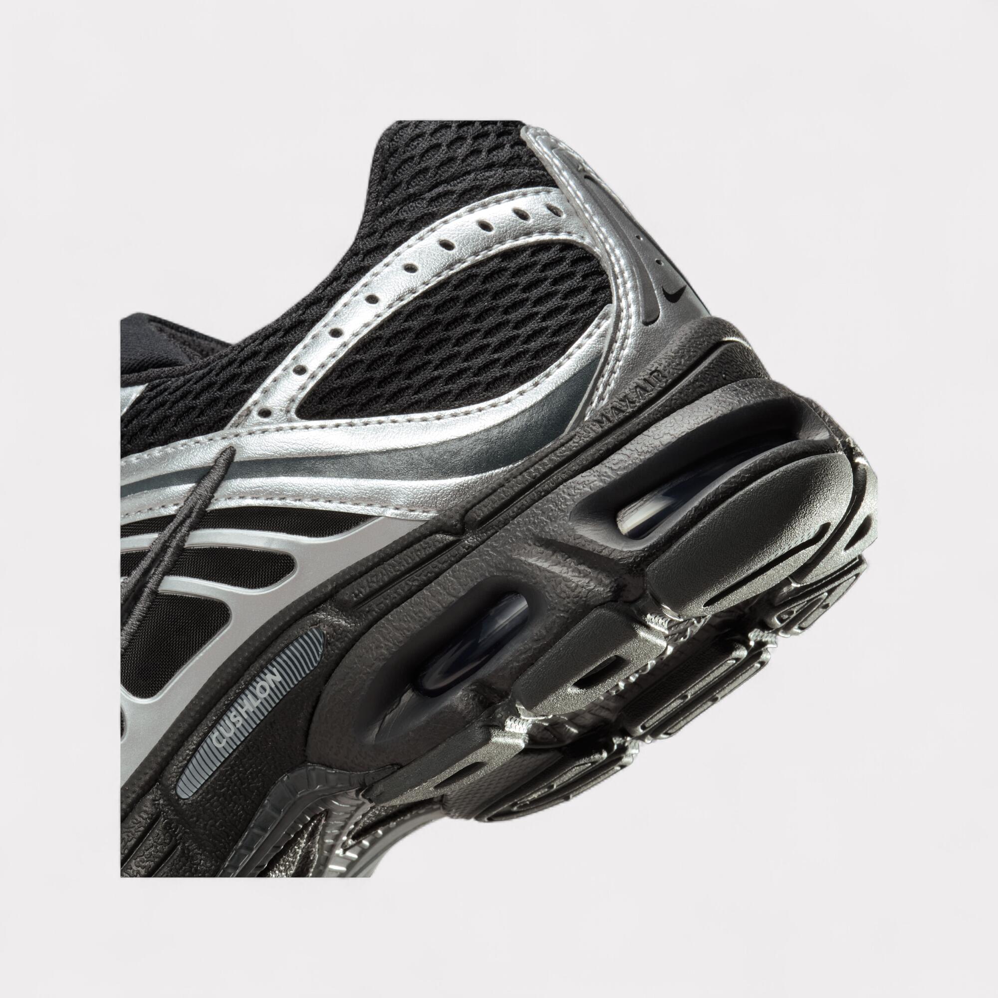 Nike Air Max Moto 2K - Black Metallic Silver 7/7