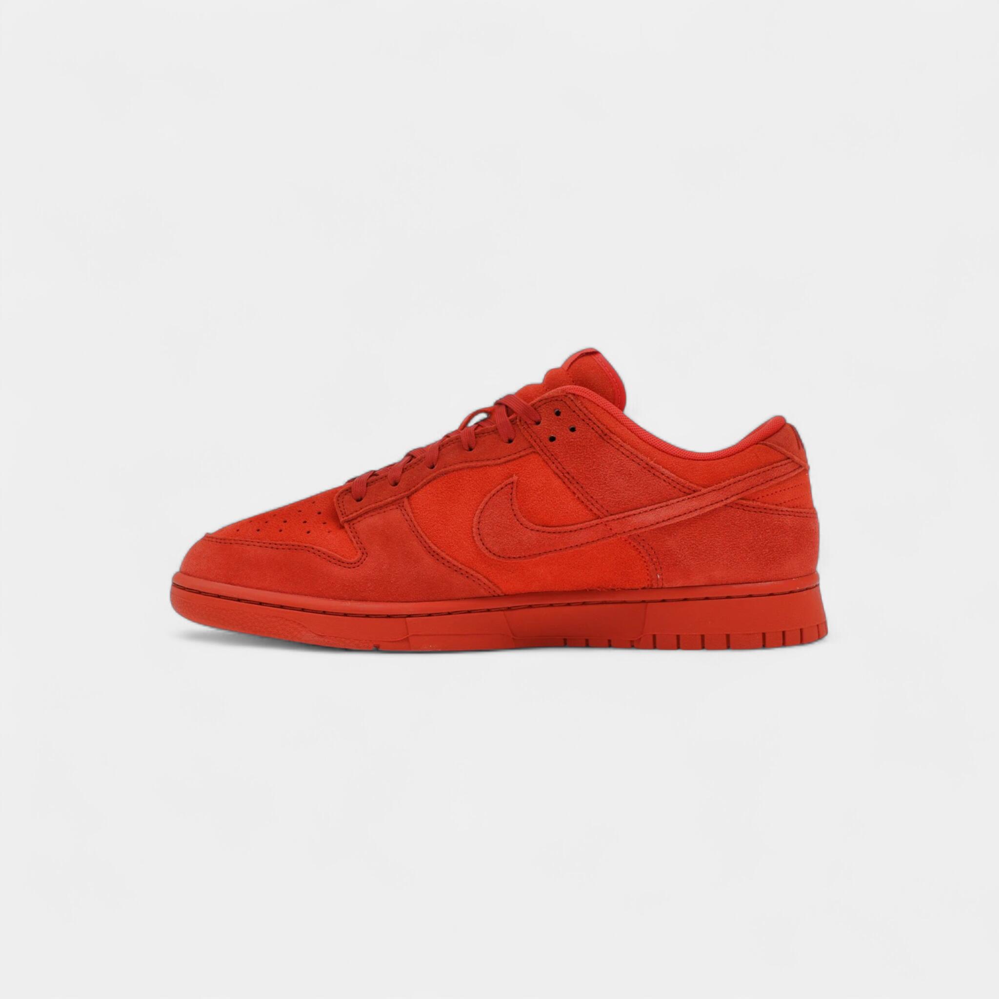 Nike Dunk Low SE Valley Of Fire (Women's) 4/5