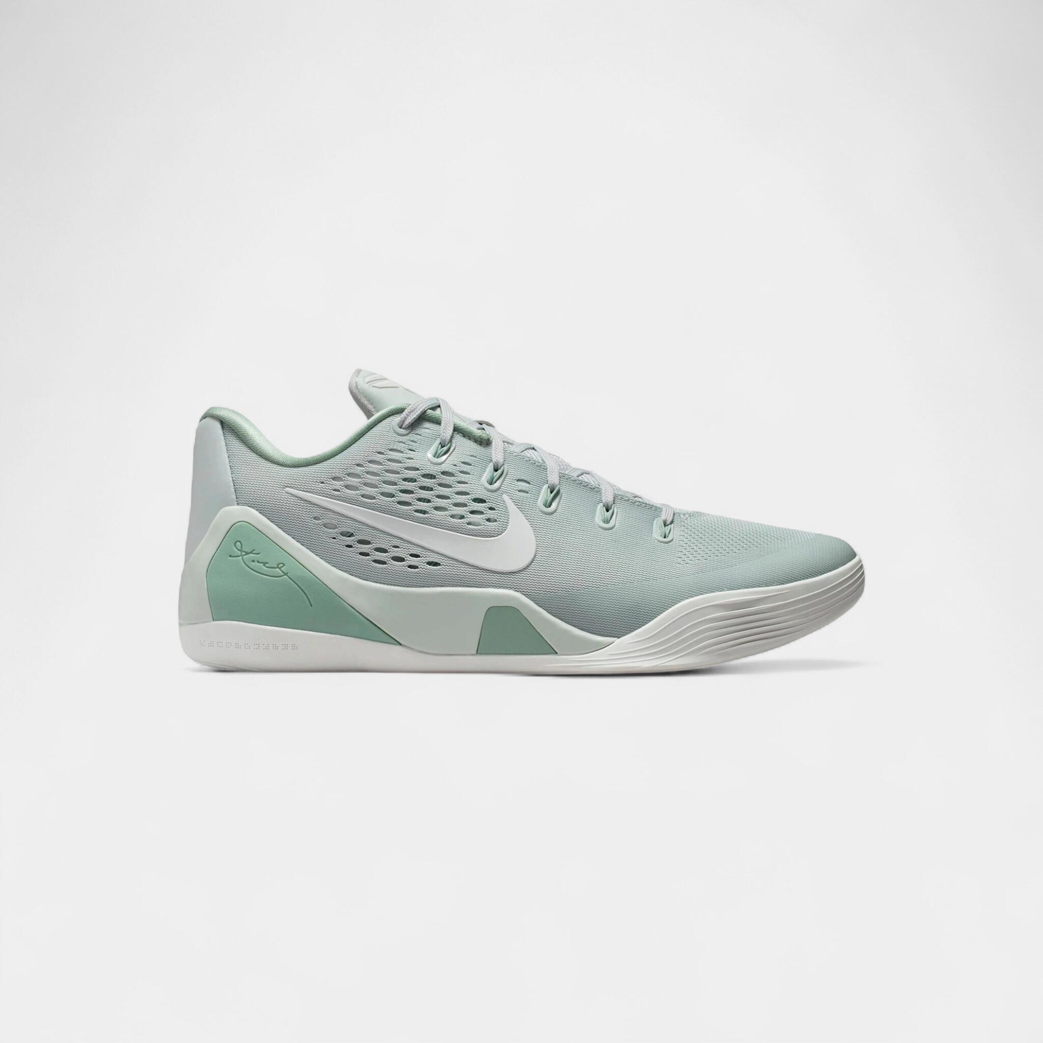 NIKE picture