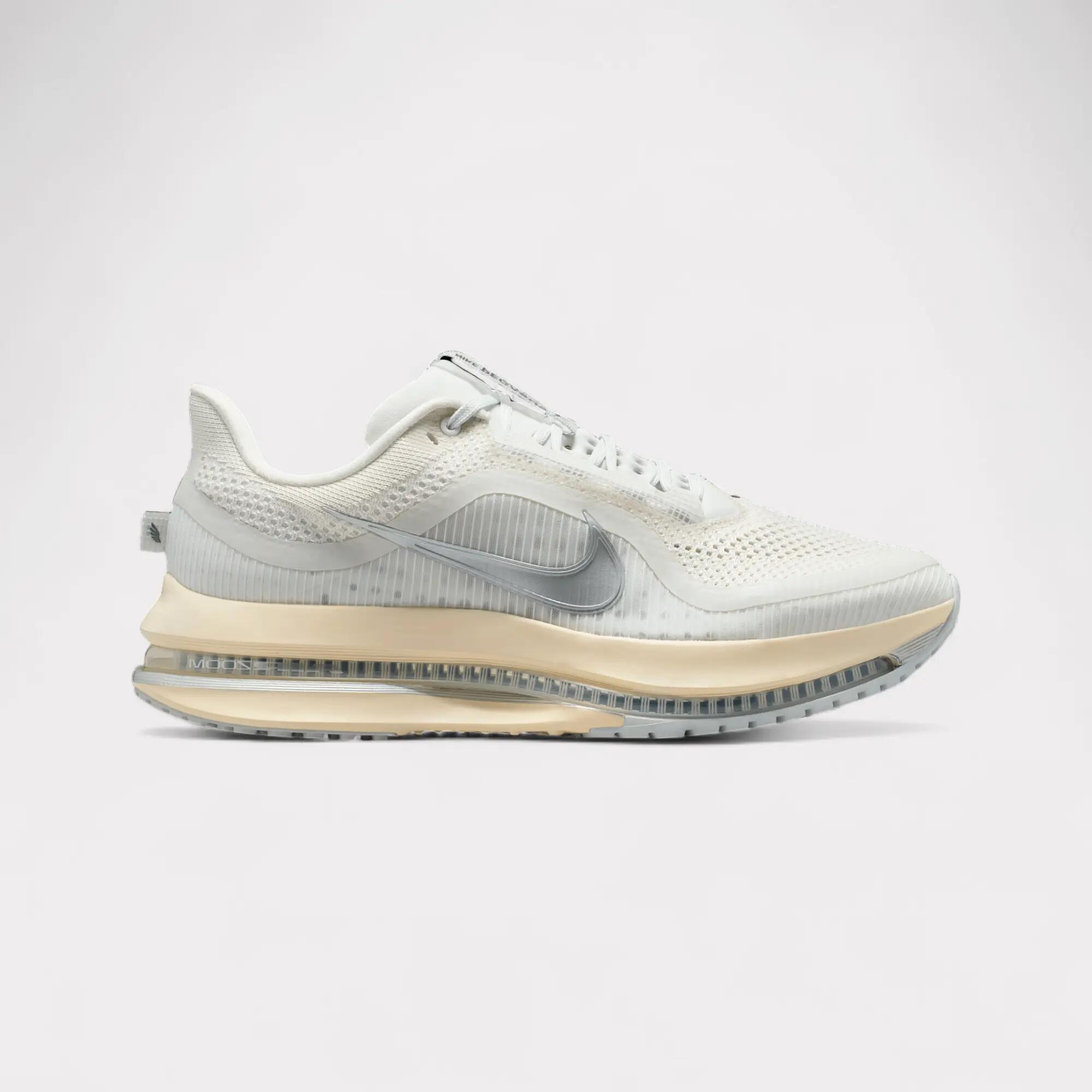 NIKE picture