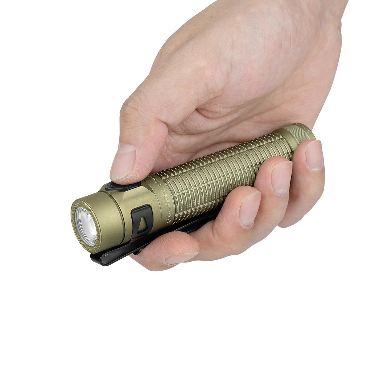 Lampe torche EDC Olight Baton 4 Ultra 1800 lumens compacte et rechargeable 6/7