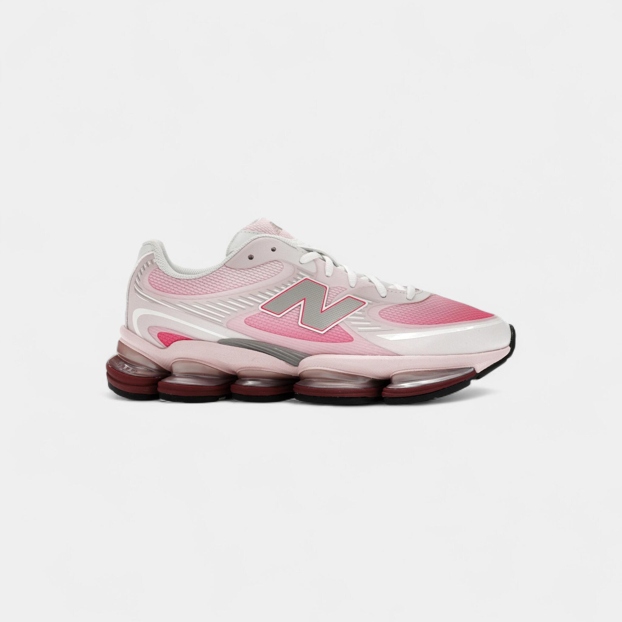 NEW BALANCE picture