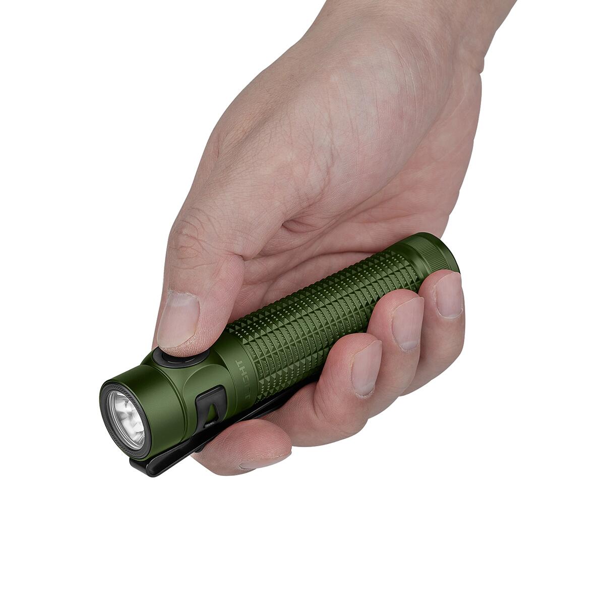 Lampe torche EDC Olight Baton 4 Pro 1600 lumens compacte et rechargeable 6/6
