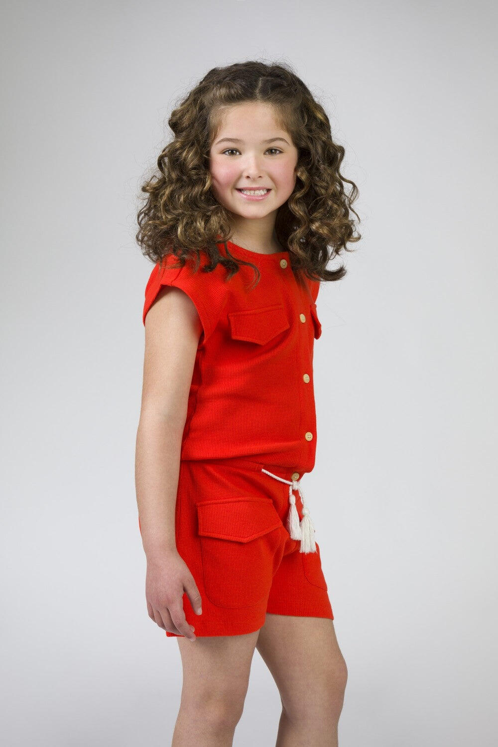macacão curto vermelho para menina 3/4