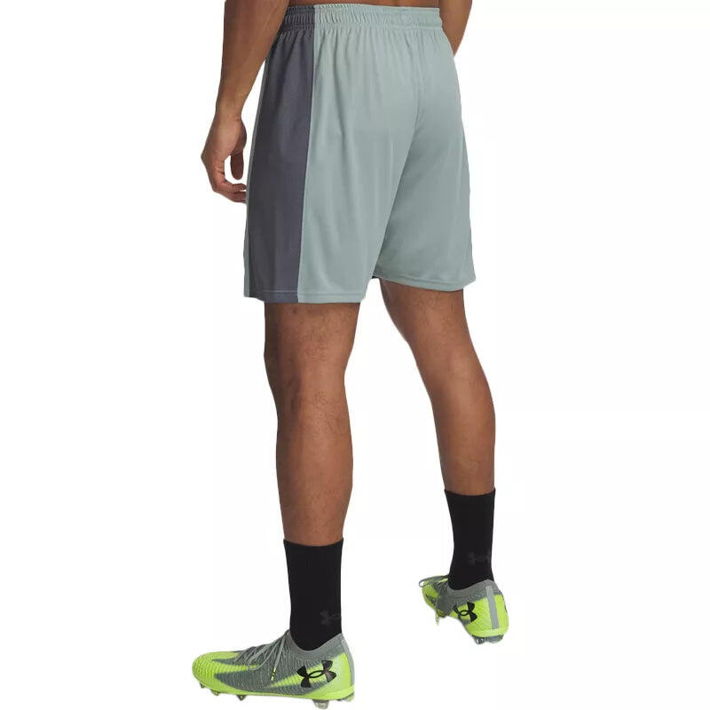Short Under Armour M. Challenger Train 4/5