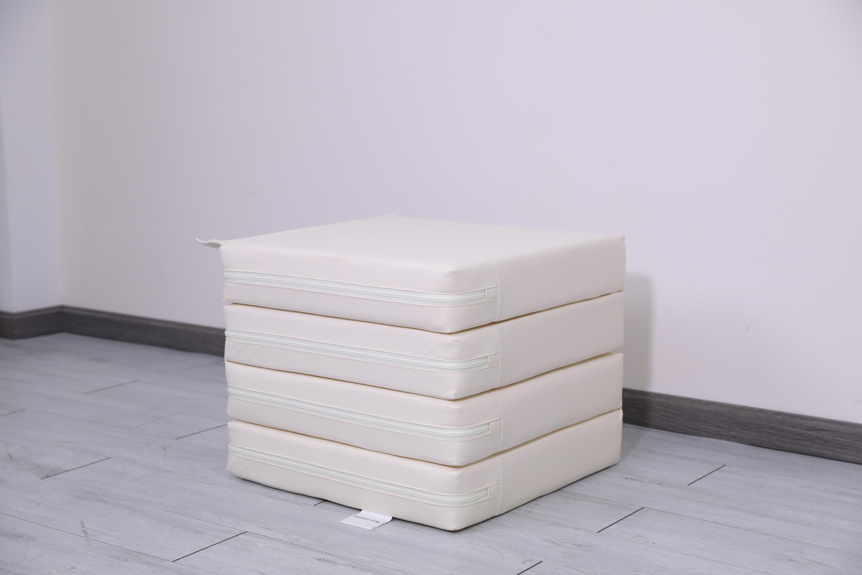 Gymnastikmatratze Satellite PU 100x100x10 cm - vierteilig weiß 3/7