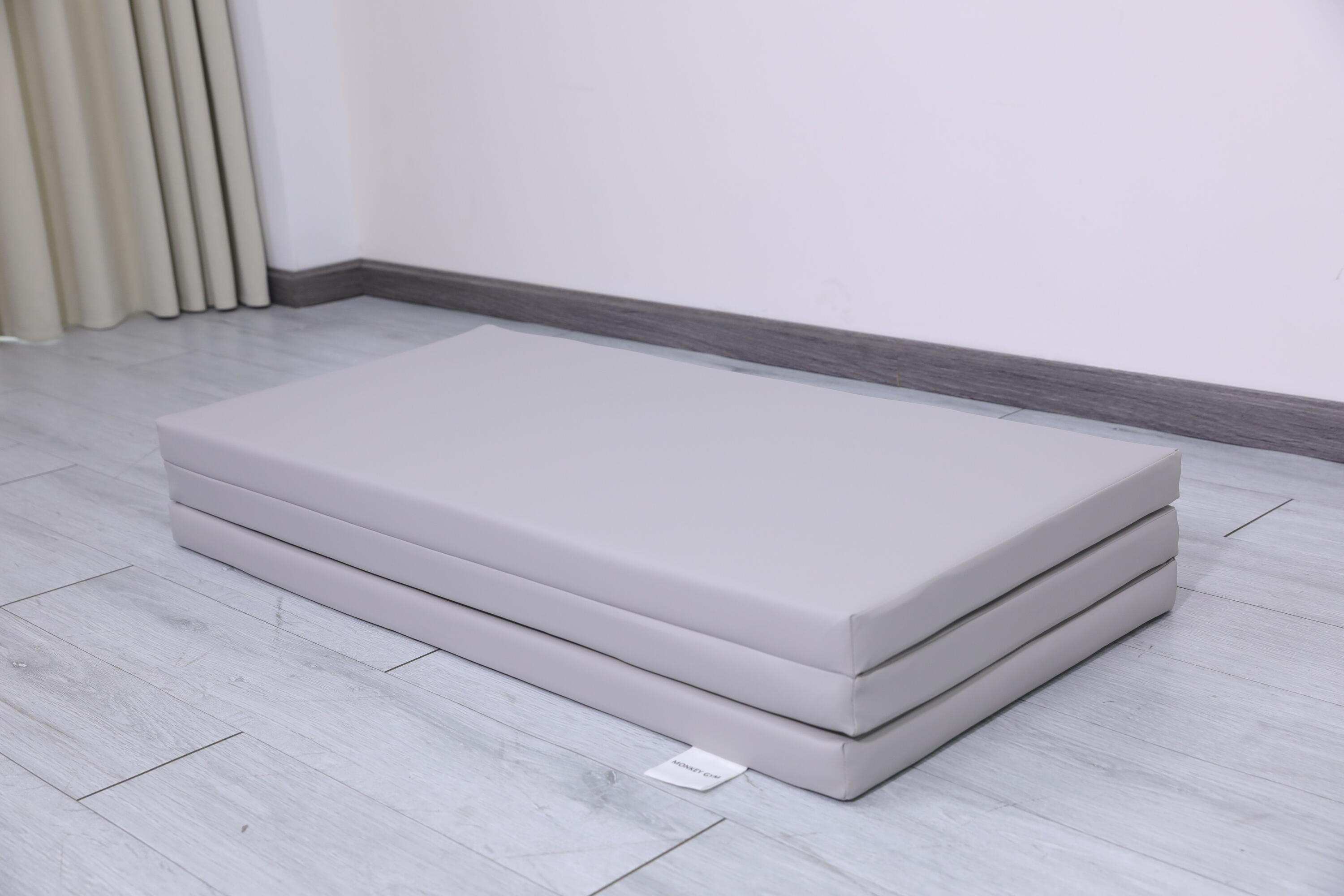 materac gimnastyczny Satellite PU 150x100x5 cm - trzyczęściowy szary 2/7