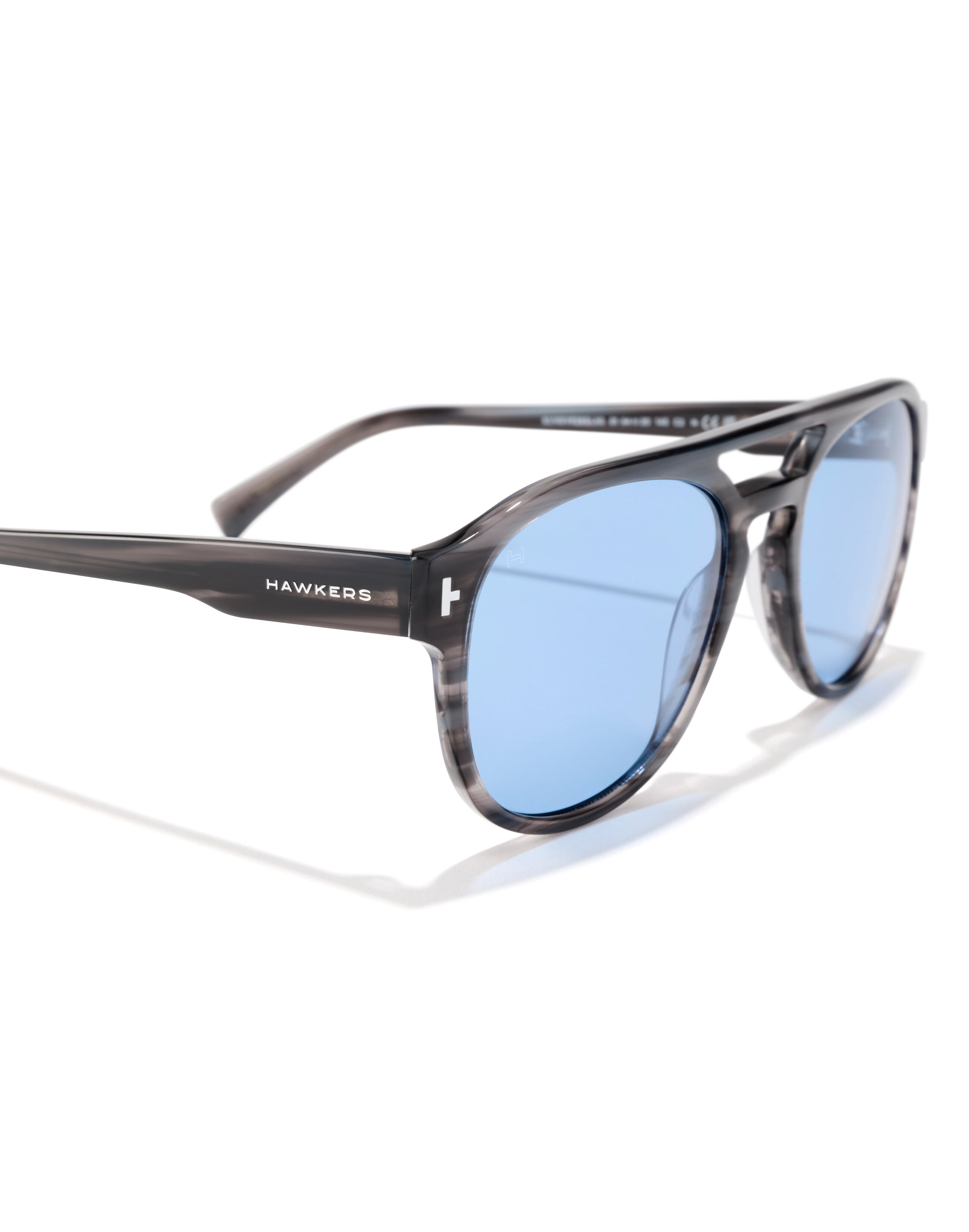 HAWKERS - Lunettes de soleil pour homme et femme DIVER - DEMI GREY BLUEBERRY 5/6