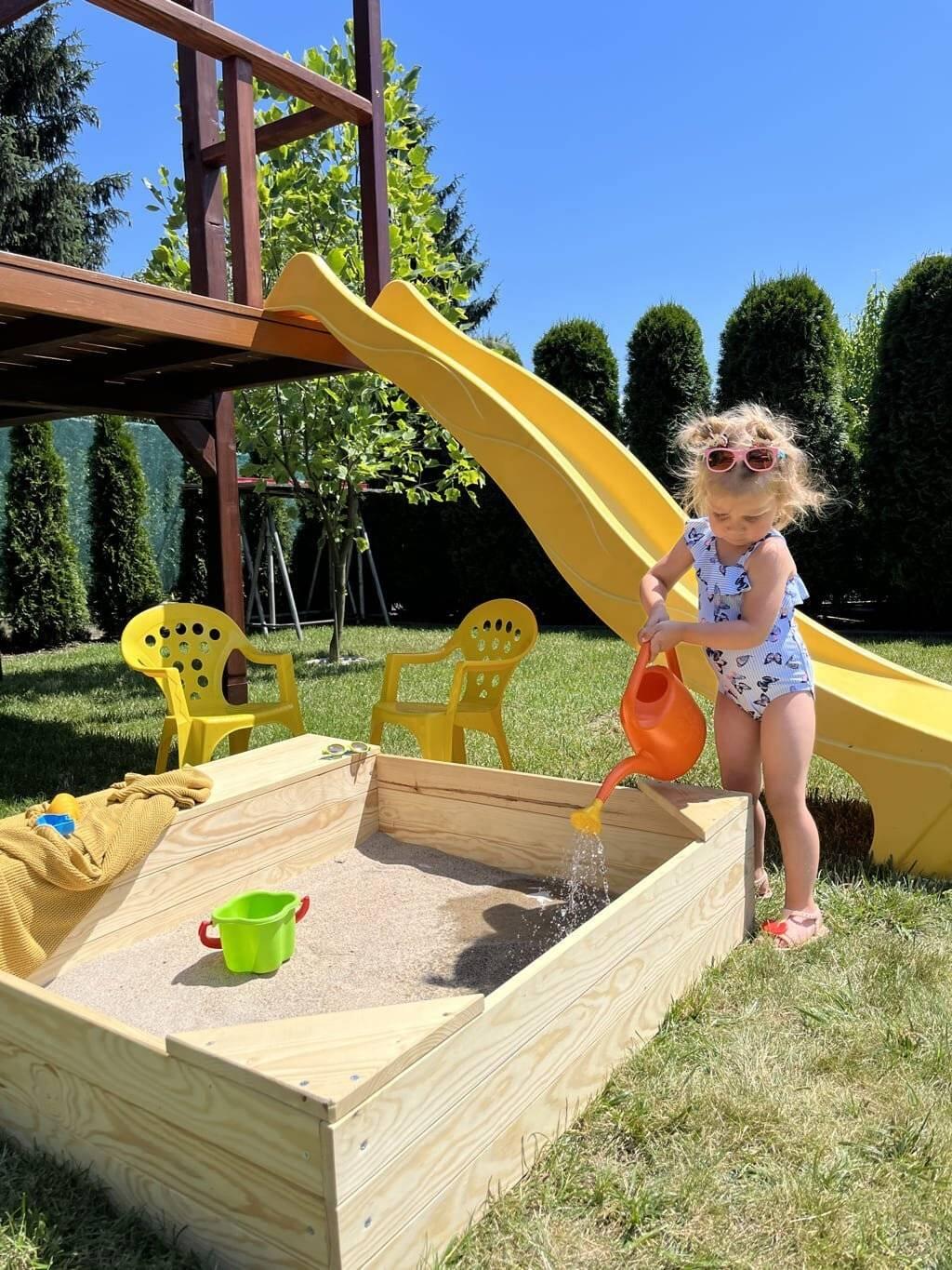 Sandkasten mit Staufach Holz 3/7