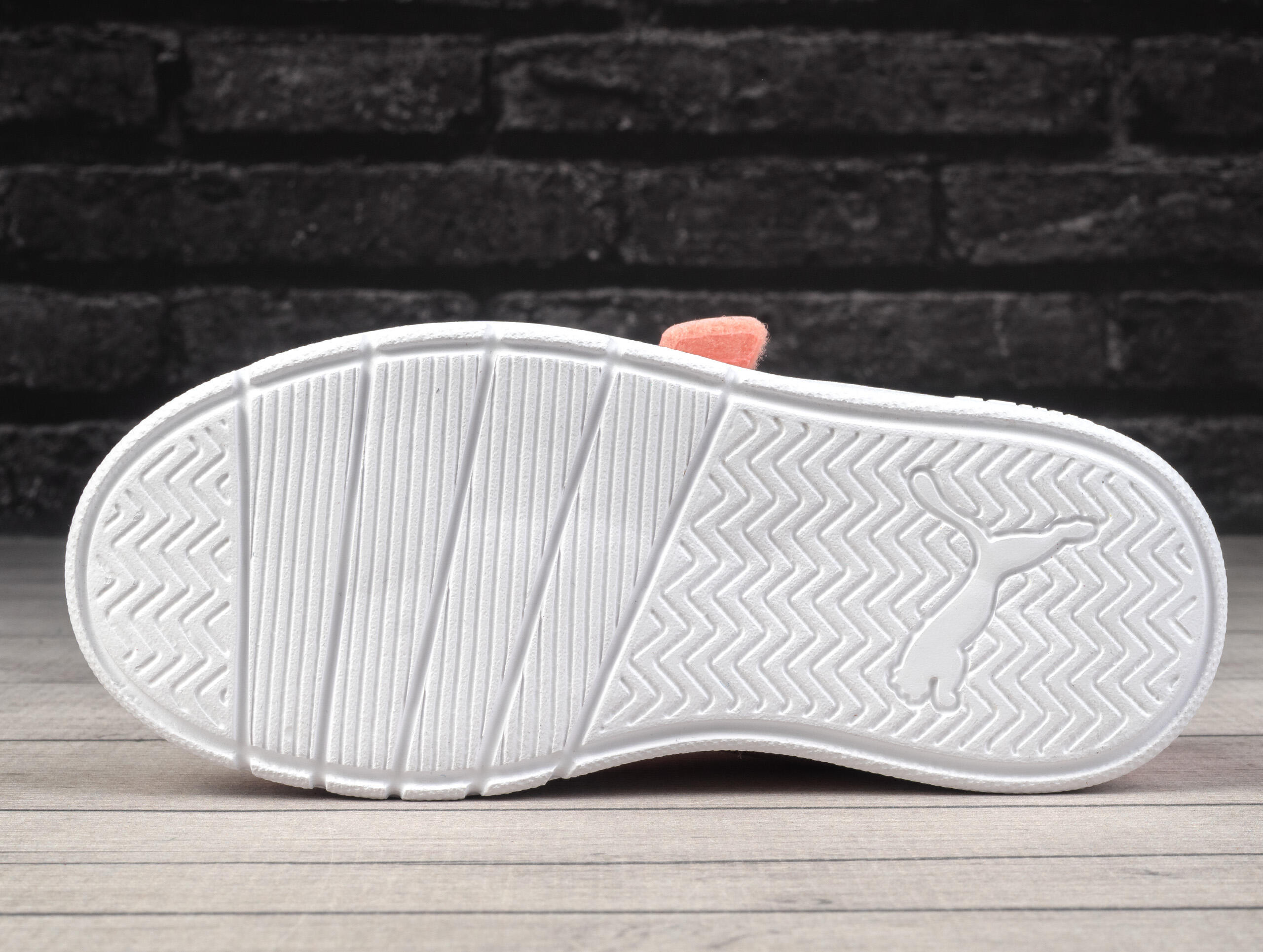 Buty dziecięce sportowe na rzep Puma COURTFLEX V3 MESH PS 5/7