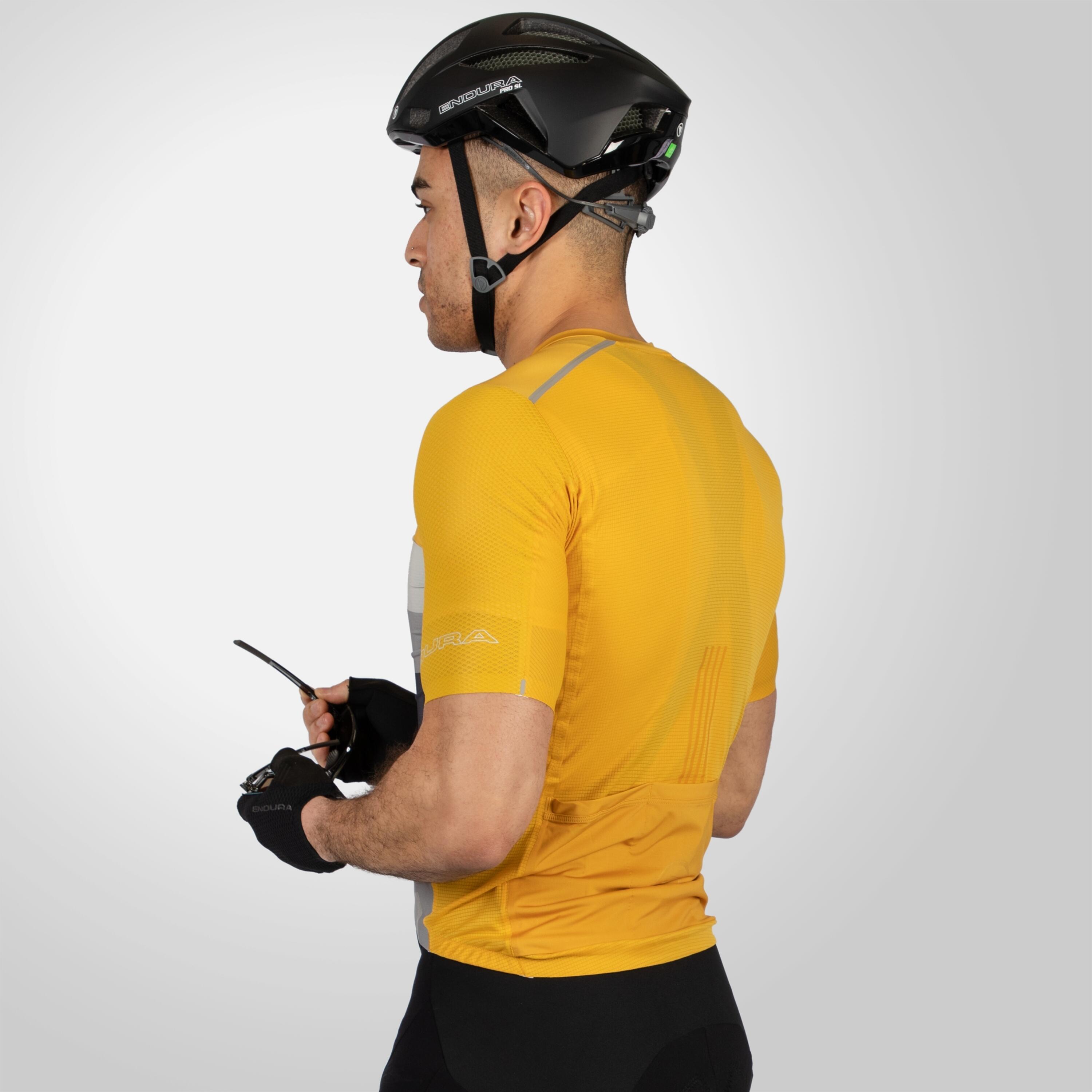 Herren Trikot Mit Leichten Rückentaschen 4/5