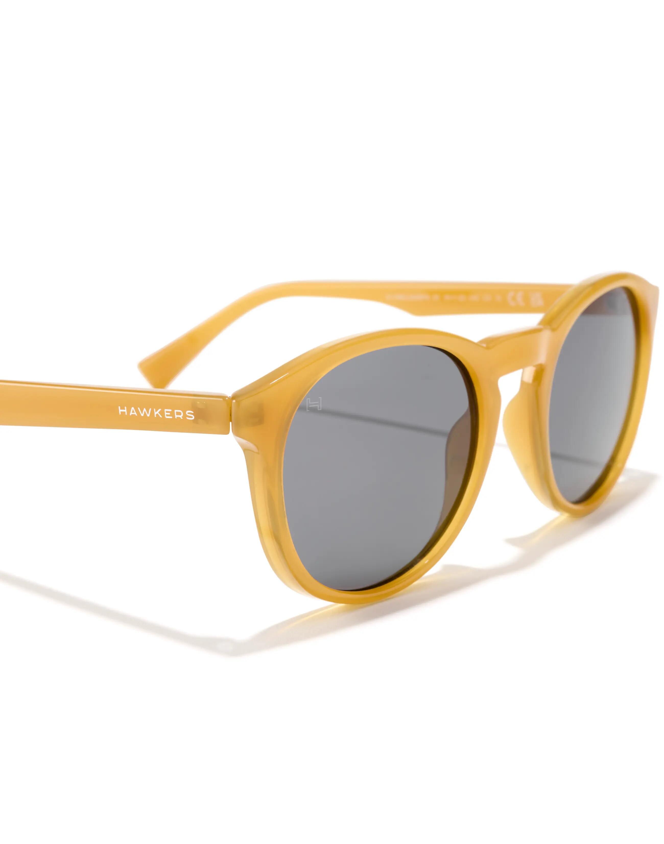 HAWKERS - Zonnebrillen voor heren en dames BEL AIR - MUSTARD DARK 5/6