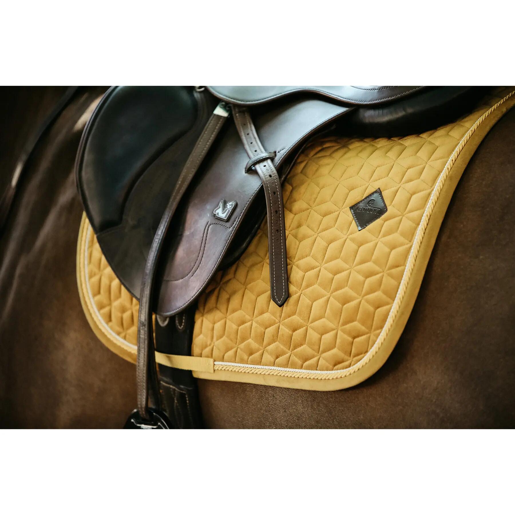 Mantilla de salto Kentucky Velvet 4/7