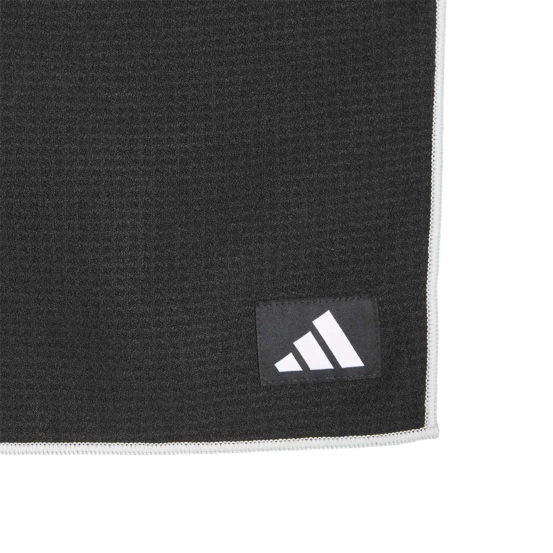 Serviette adidas Mag Plyrs 3/3