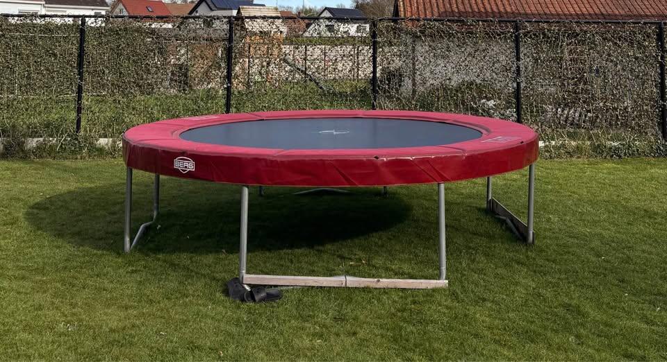 Entre Particuliers - Trampoline Berg Elite+ 330cm 2/2