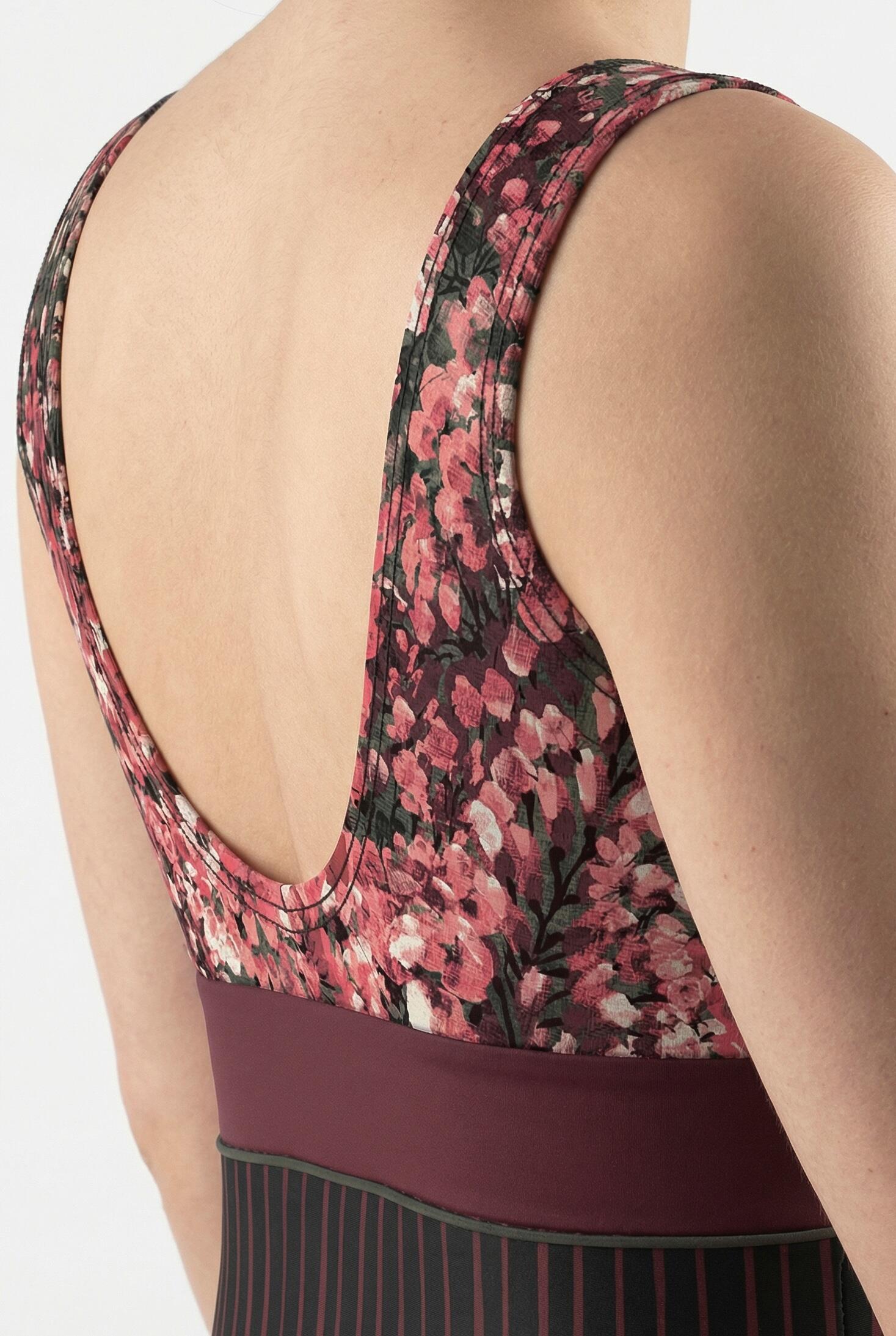 Femme Maillot de bain avec bonnets souples rayures/bande fantaisie 4/7