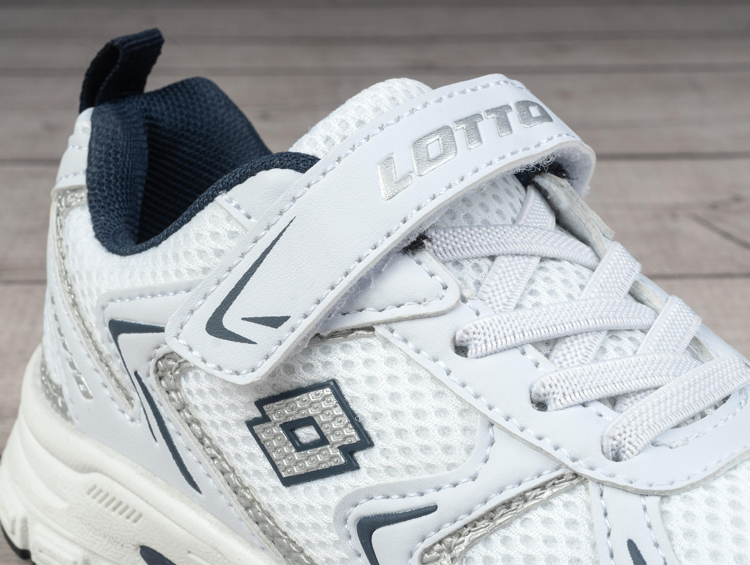 Buty dziecięce sportowe na rzep Lotto KITAURA K 6/6