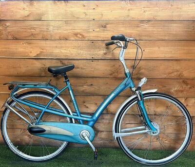 Batavus stadsfiets 28", blauw - tweedehands, nagekeken en serviced.