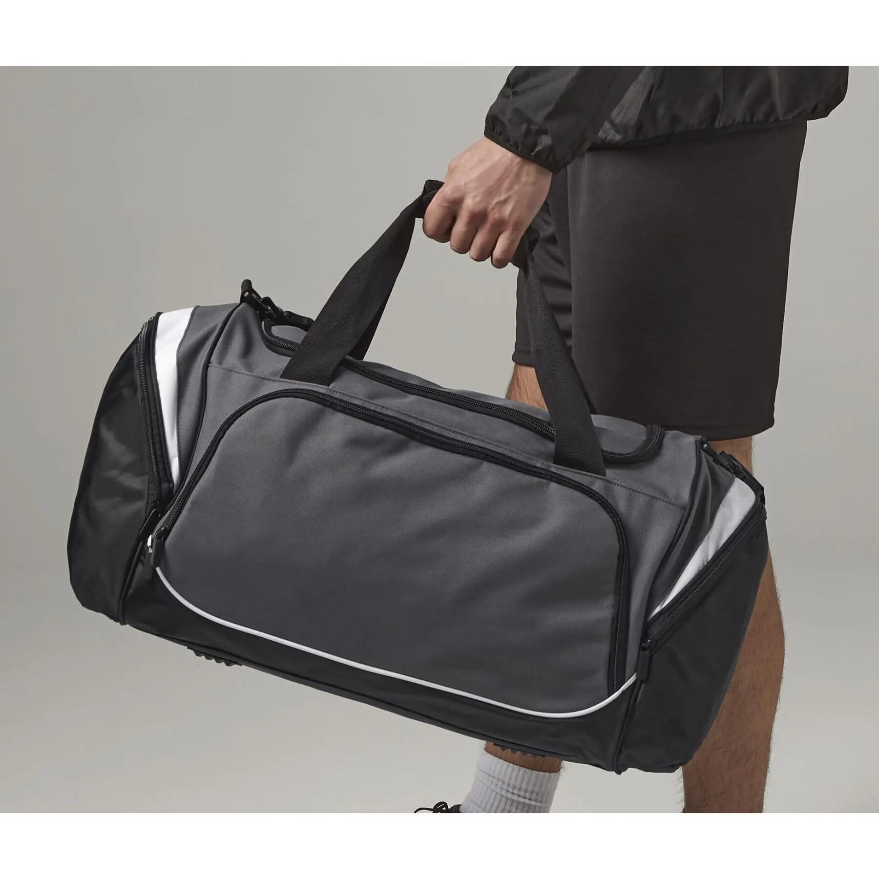 Quadra Pro – Sac De Sport 30L, Polyester 600/420D, Bandoulière Amovible, Poche Chaussures & Poche Humide