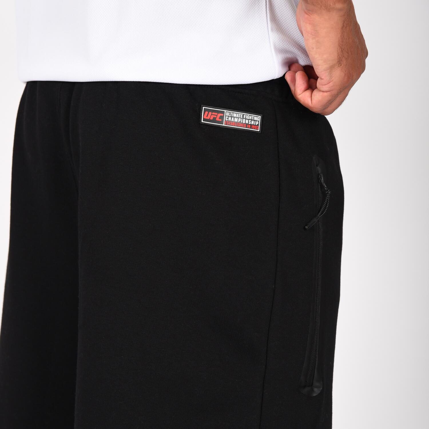 Short homme noir 4/5