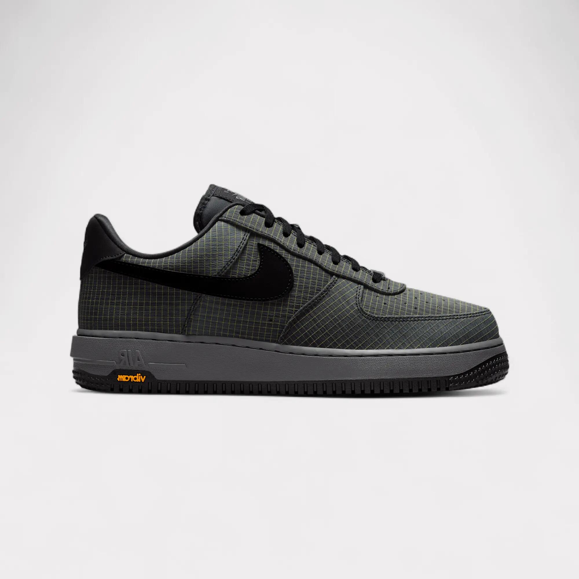 NIKE picture