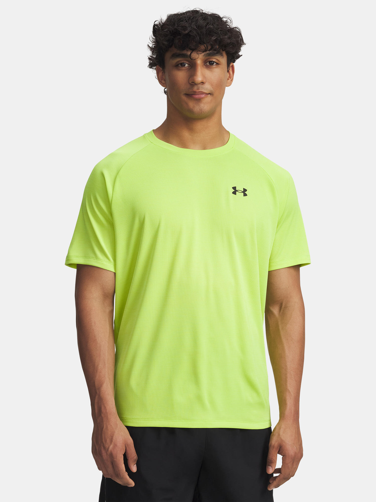 UNDER ARMOUR picture