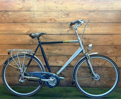Batavus stadsfiets (tweedehands) metal/grijs - city speed, inclusief standaard.