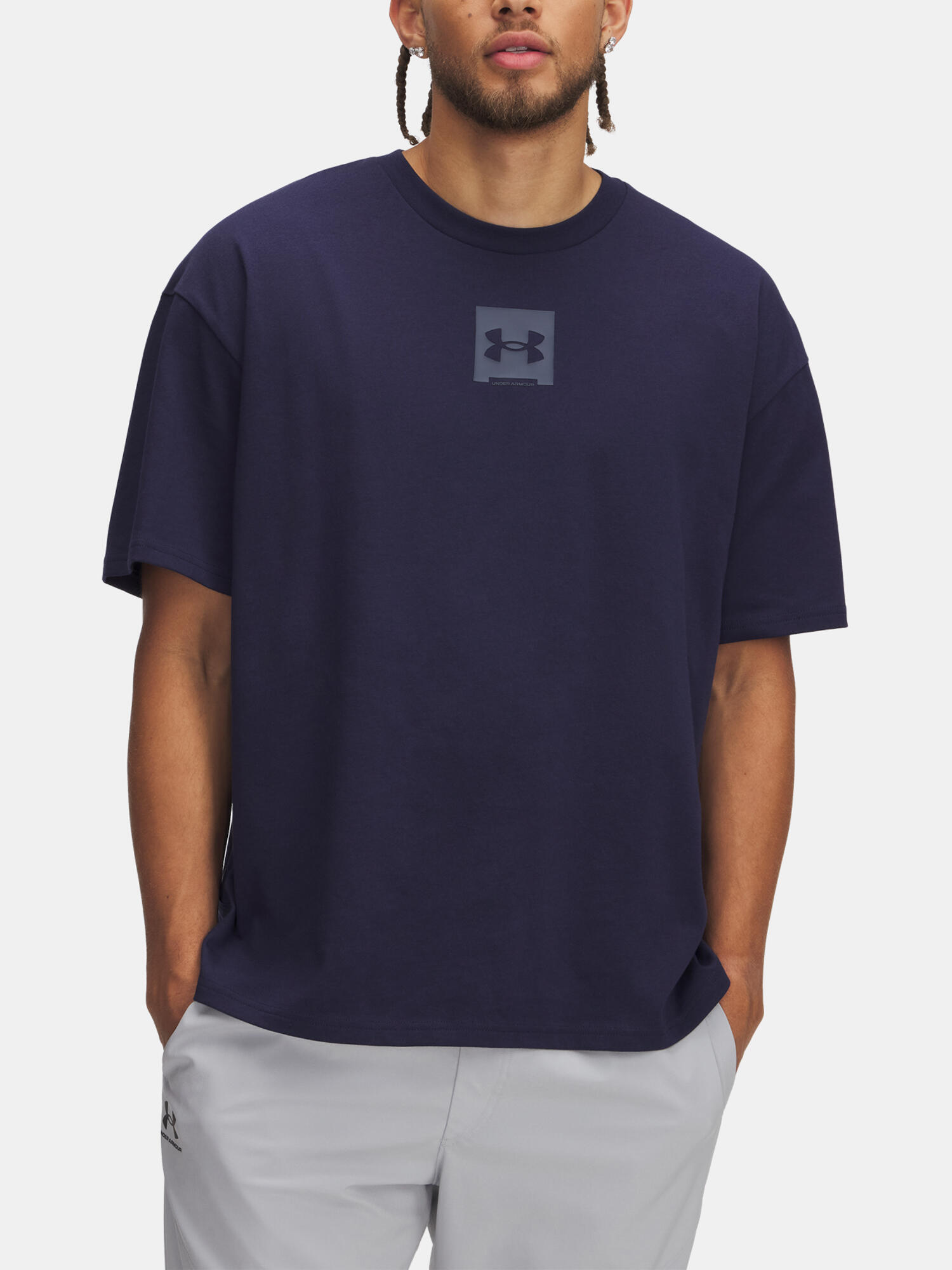 UNDER ARMOUR picture