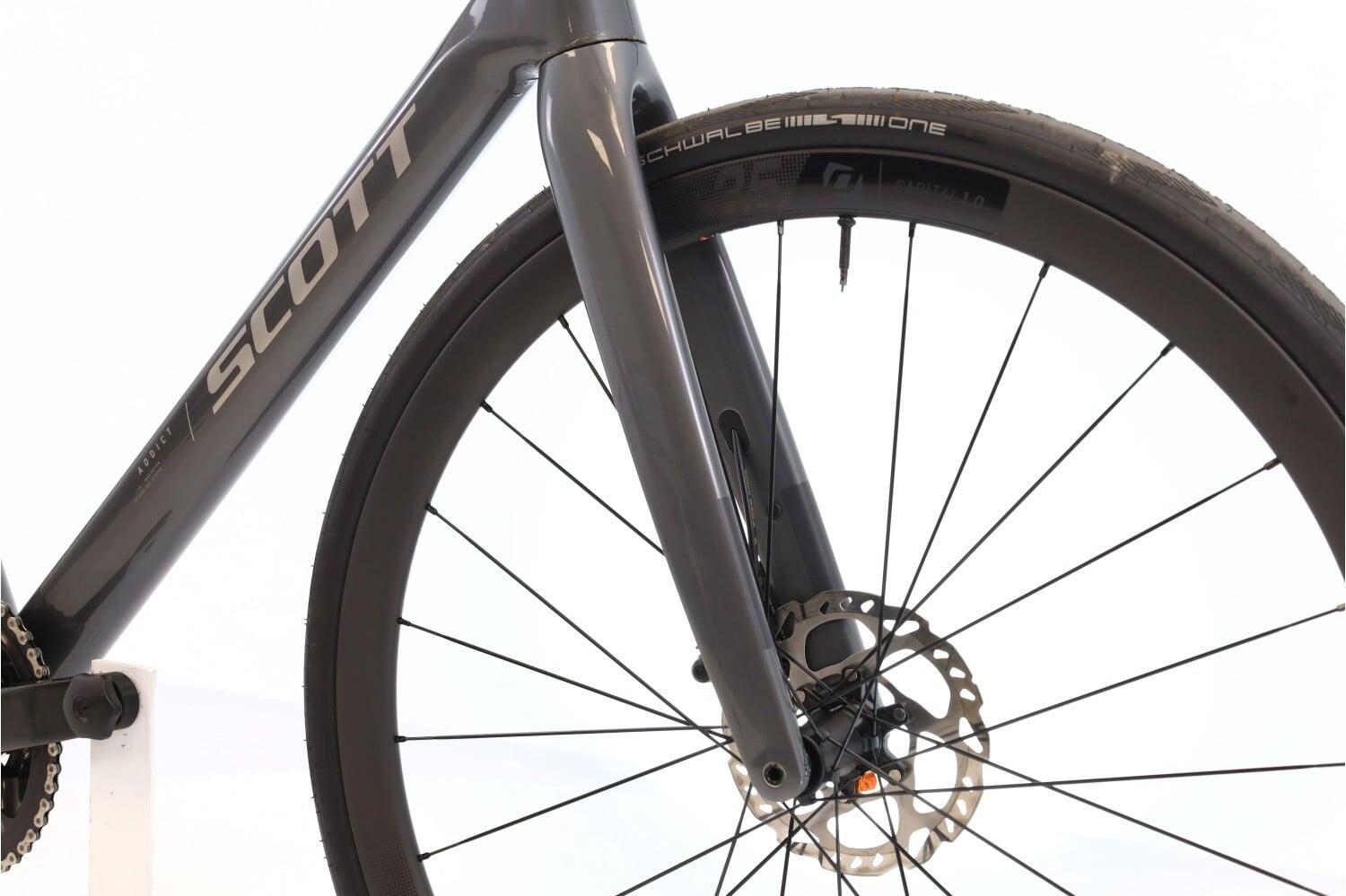 Vélo de route reconditionné ·  Addict 30 Di2 12V · Très bon état 5/8