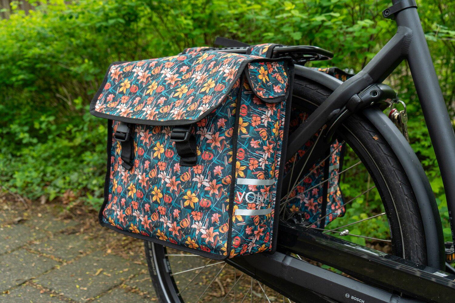 Voltano Dubbele Fietstas Floral Fiesta - 38 Liter - Waterdicht Polyester 3/7