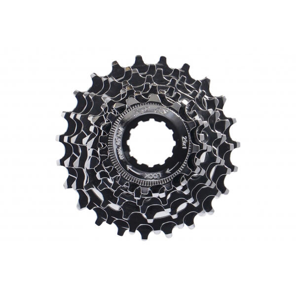 8-speed cassette XLC FW-C01 Campagnolo 13-28D 2/3