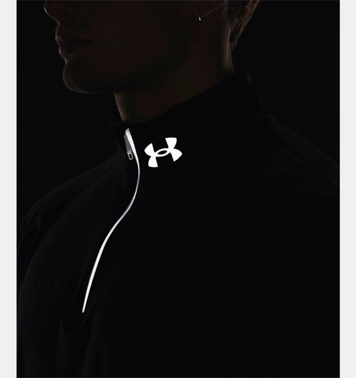 Camiseta Under Armour Qualifier Run 1/2 Zip Negra 5/7