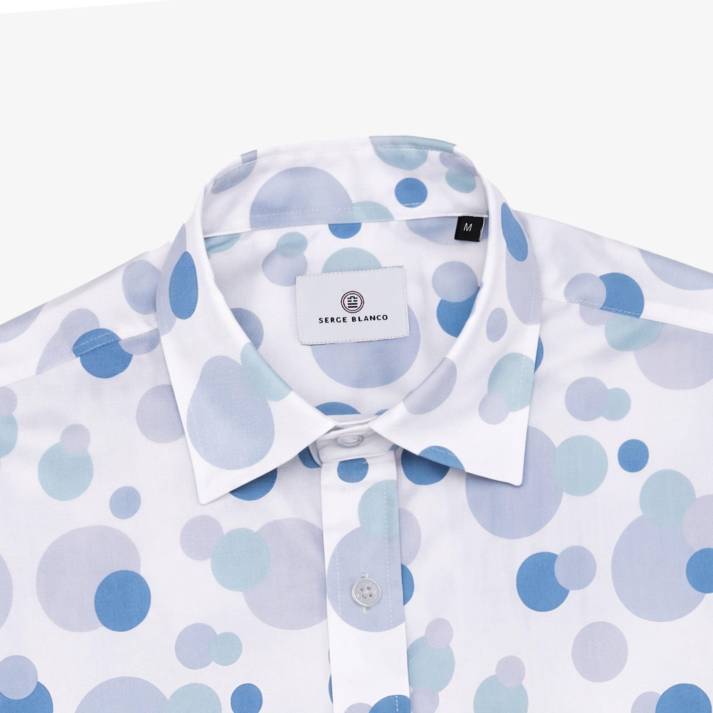 Camicia a maniche lunghe in cotone bianco con stampa a palline blu 3/4