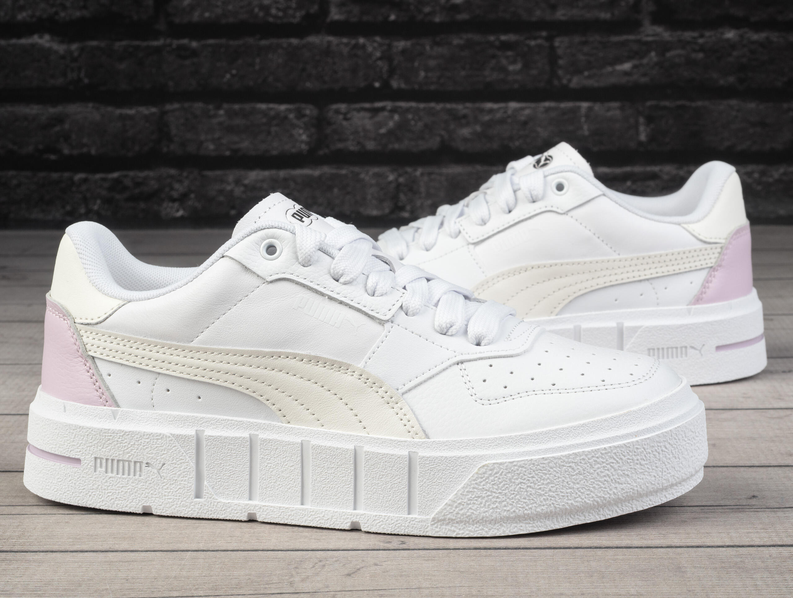Buty damskie sportowe platformy Puma CALI COURT LTH WNS 2/6
