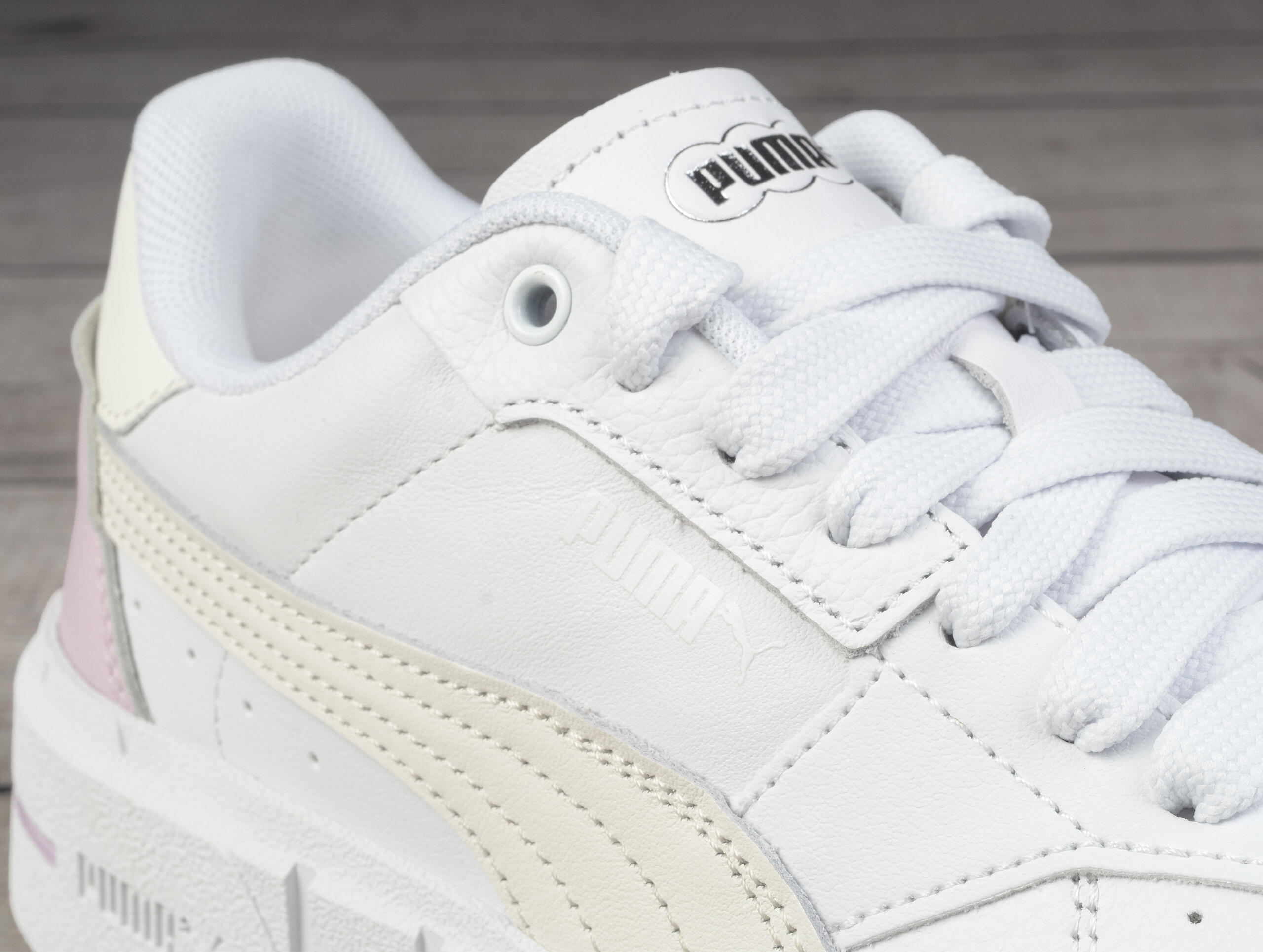 Buty damskie sportowe platformy Puma CALI COURT LTH WNS 6/6